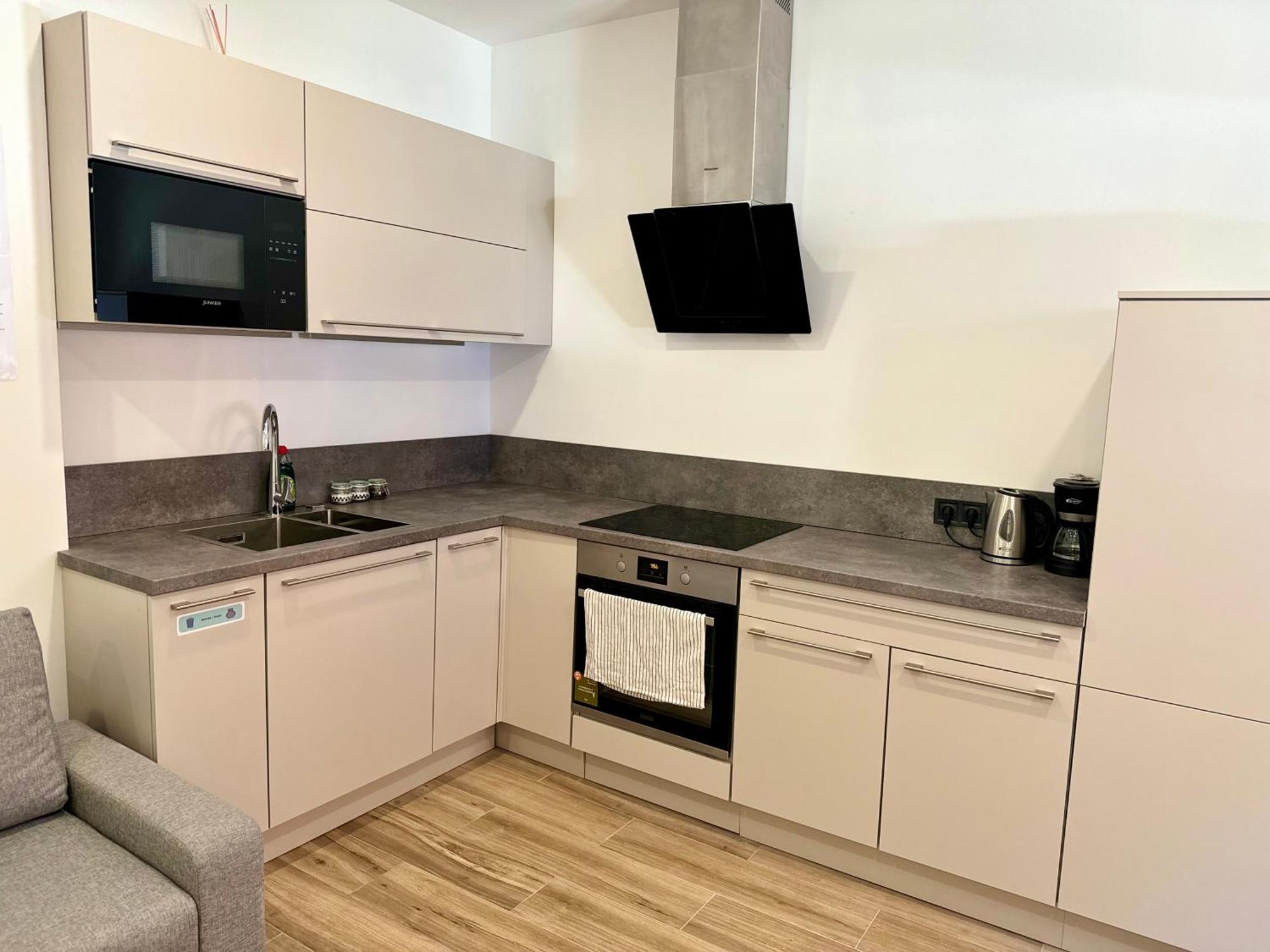 Apartamentos Castillejos Madrid Exteriör bild