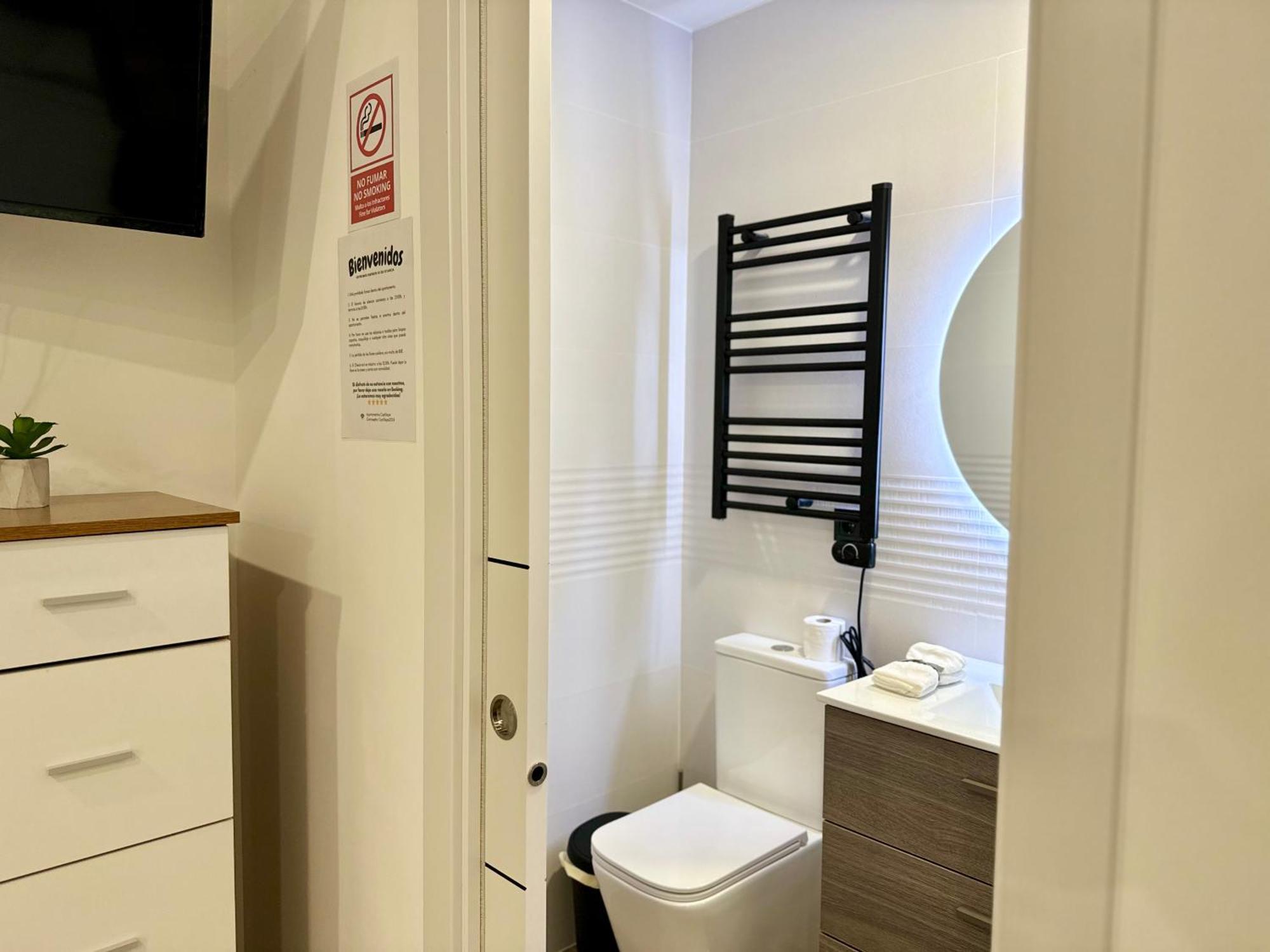 Apartamentos Castillejos Madrid Exteriör bild